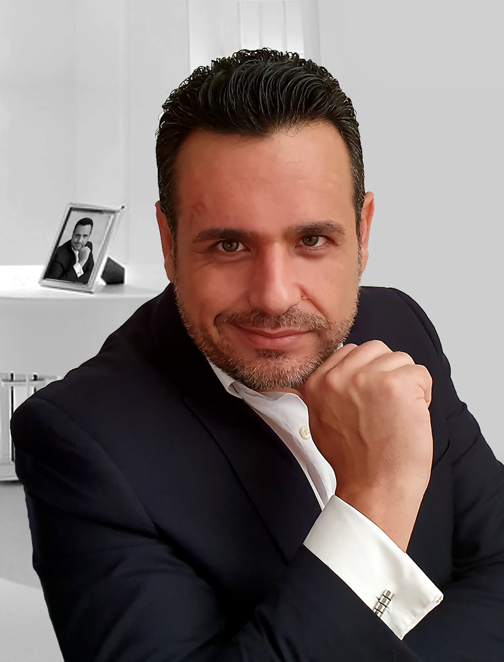 Óscar Casares